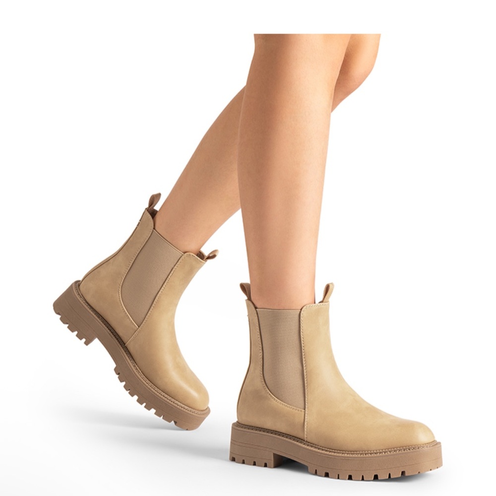 Dream Pairs Ankle Boot Chelsea lug Boots Block Heel Platform Booties Tan‎ size 9 - Picture 2 of 10